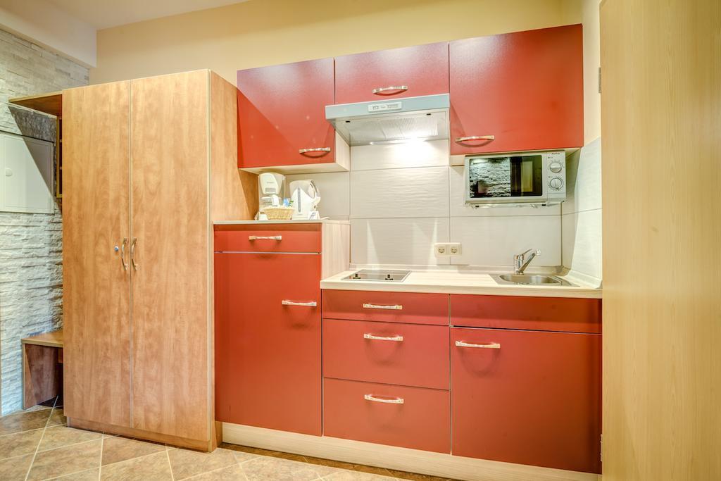 Cafe Hoyer Pension und Appartements Rödigsdorf Extérieur photo